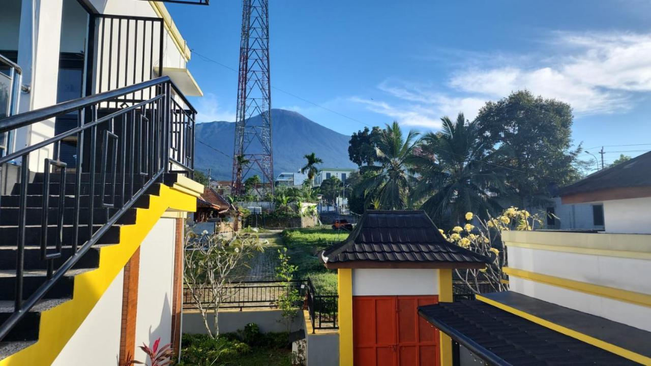 Pool Villa Saung Suluh Purwokerto Luaran gambar